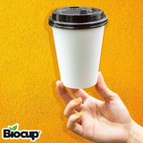 Biocup Paquete Vasos de papel 12 Oz con Tapa – 50 Juegos